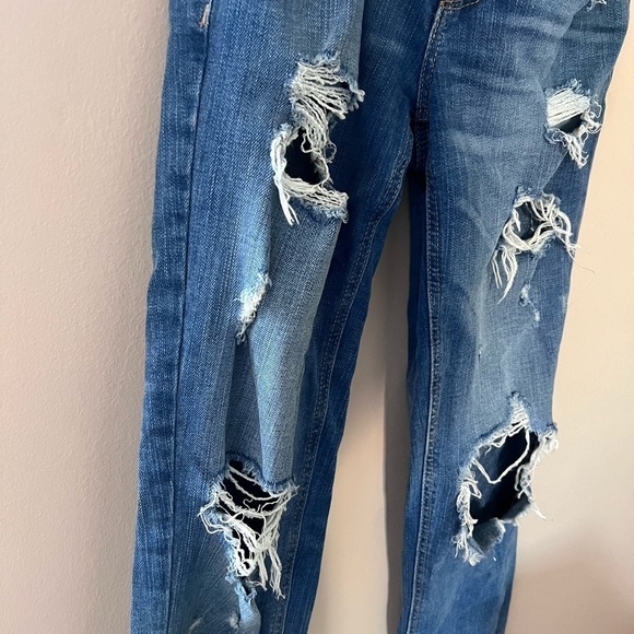 RE-WORKED Hello Kitty Garage Jeans - Picture 4 of 5